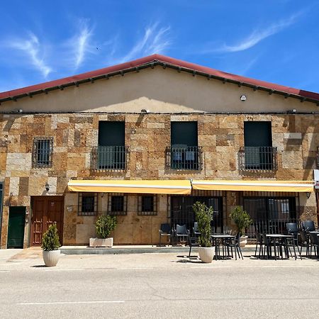 Hostal Restaurante Bustos Villarrubio 外观 照片