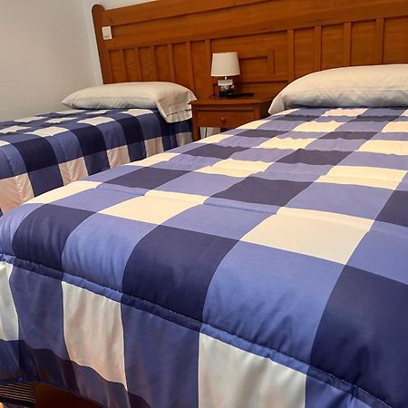 Hostal Restaurante Bustos Villarrubio 外观 照片