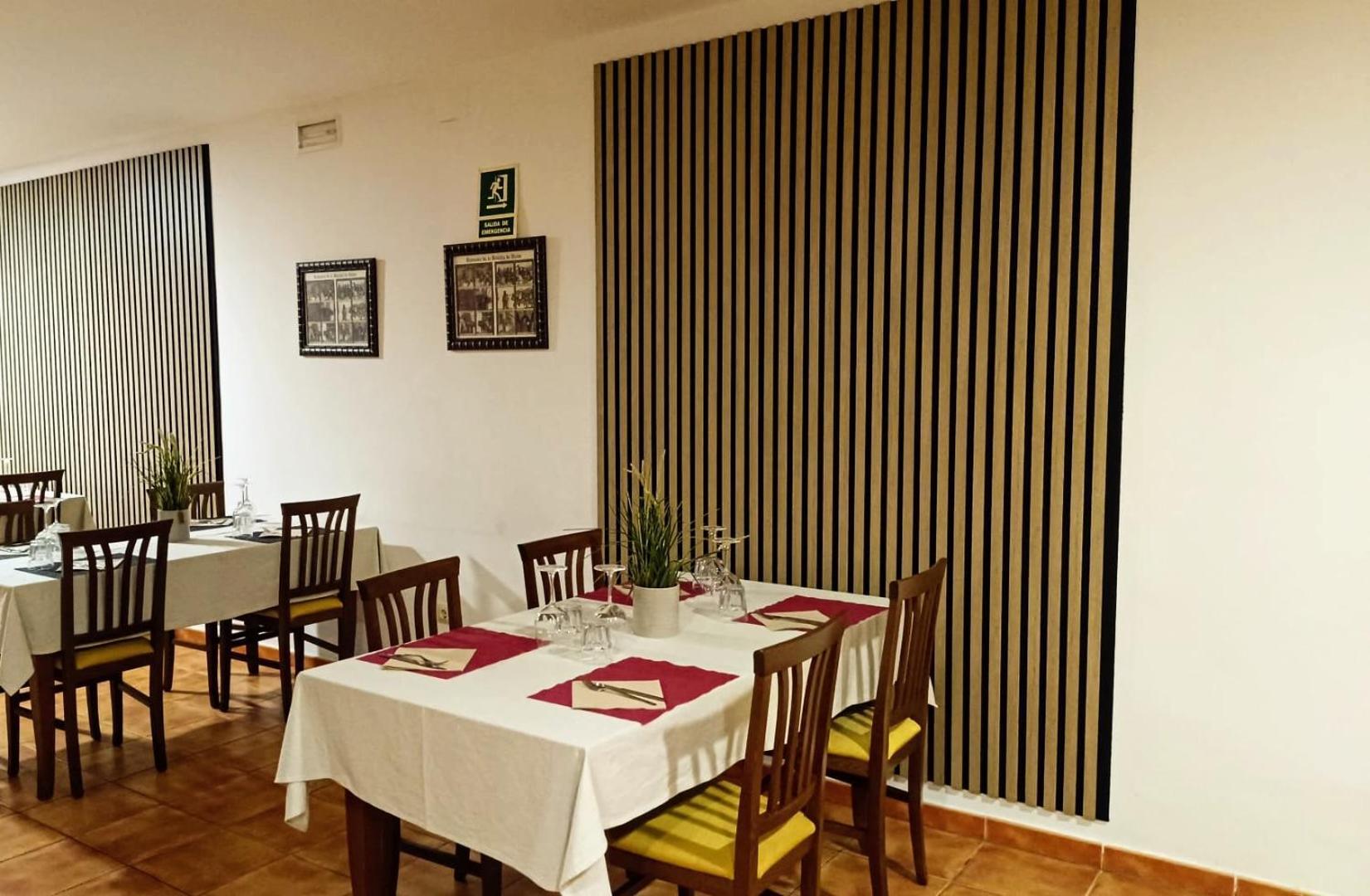 Hostal Restaurante Bustos Villarrubio 外观 照片