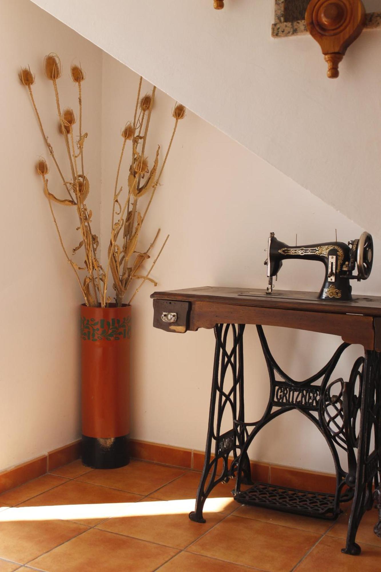 Hostal Restaurante Bustos Villarrubio 外观 照片